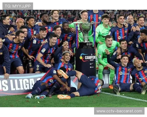 马德里德比战术前瞻,西蒙尼与阿隆索中场布阵博弈成焦点